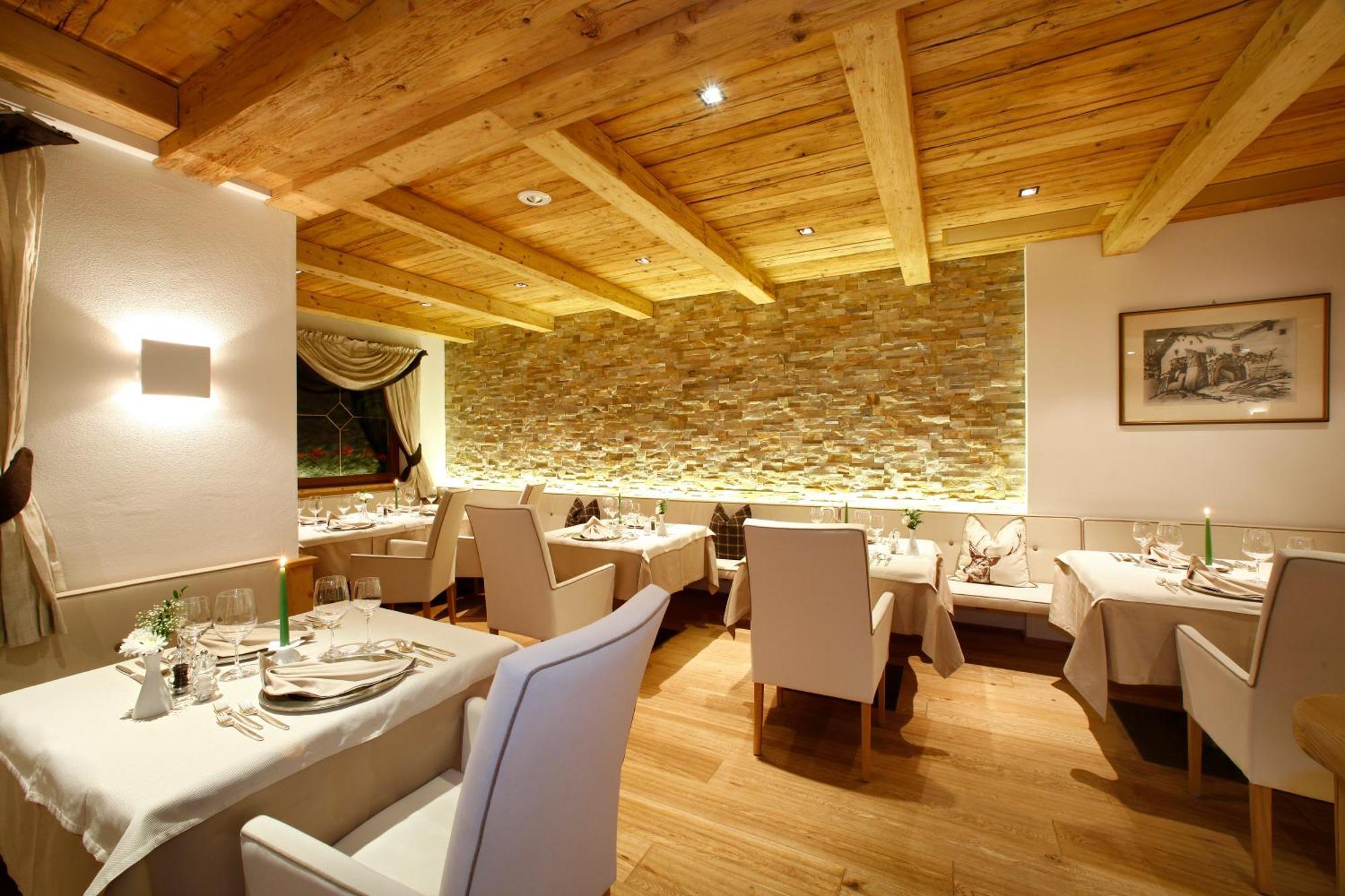 Savoy Dolomites Luxury & Spa Hotel سيلفا دي فال جاردينا المظهر الخارجي الصورة