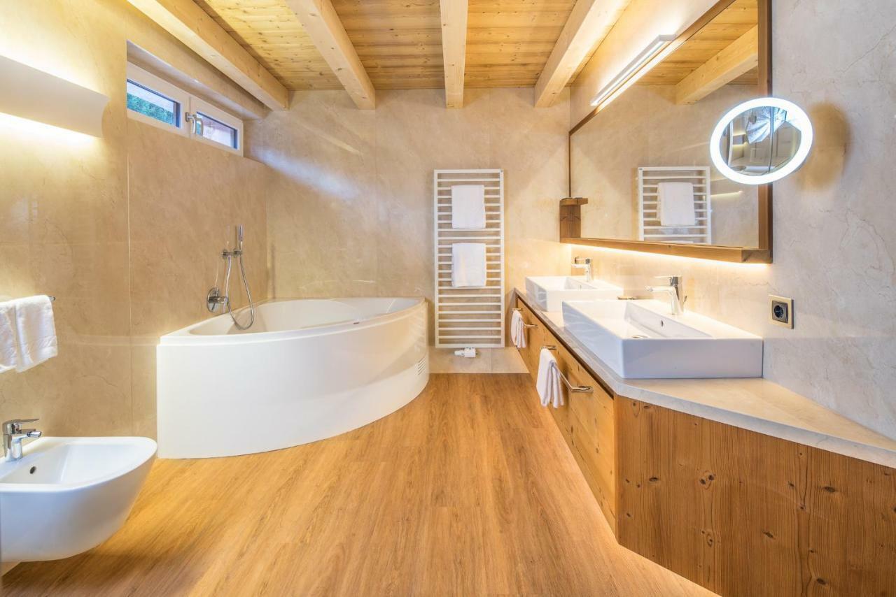 Savoy Dolomites Luxury & Spa Hotel سيلفا دي فال جاردينا المظهر الخارجي الصورة